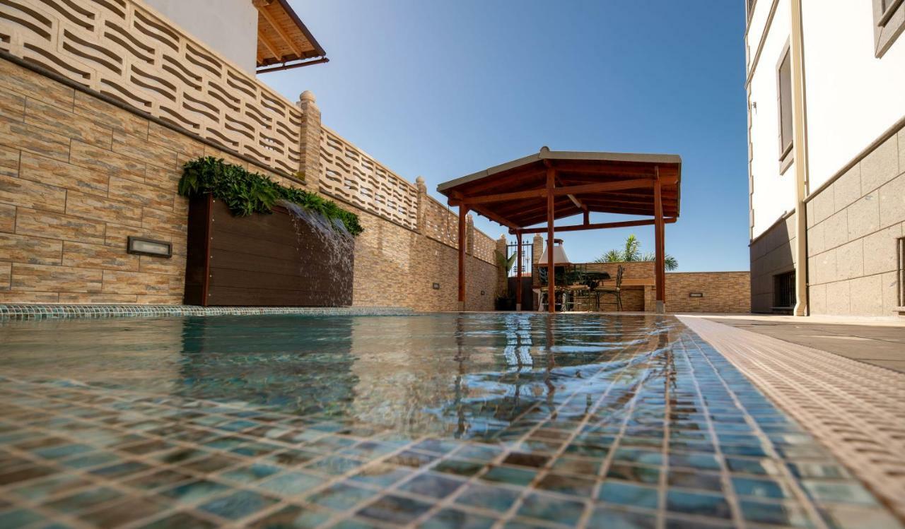 Villa, Private Heated Pool And Jacuzzi . Maspalomas  Exteriér fotografie